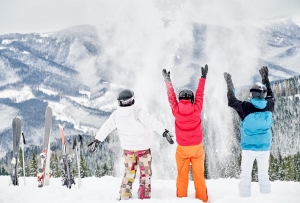 6 Ski Hacks to Save Money on Your Winter Holiday